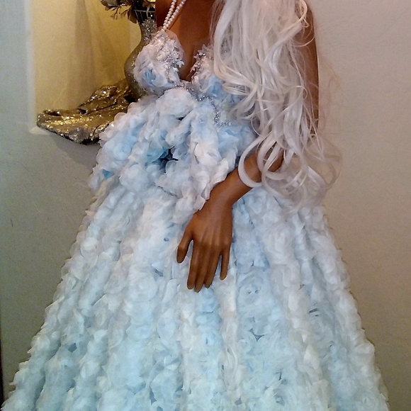 SAMPLE GOWN ONLY - "BROOKLYN" White/Blue Woodland Princess Wedding Ballgown Set - Picture 12 of 13